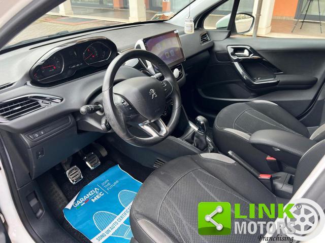 PEUGEOT 208 1.2 VTi 82 CV 5 porte Active - Neopatentati