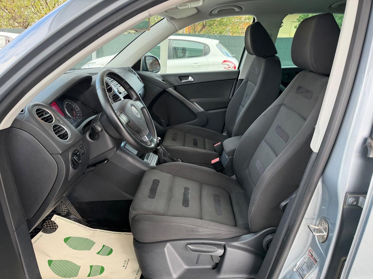 Volkswagen Tiguan 2.0 16V TDI DPF tiptronic Sport & Style (18°)