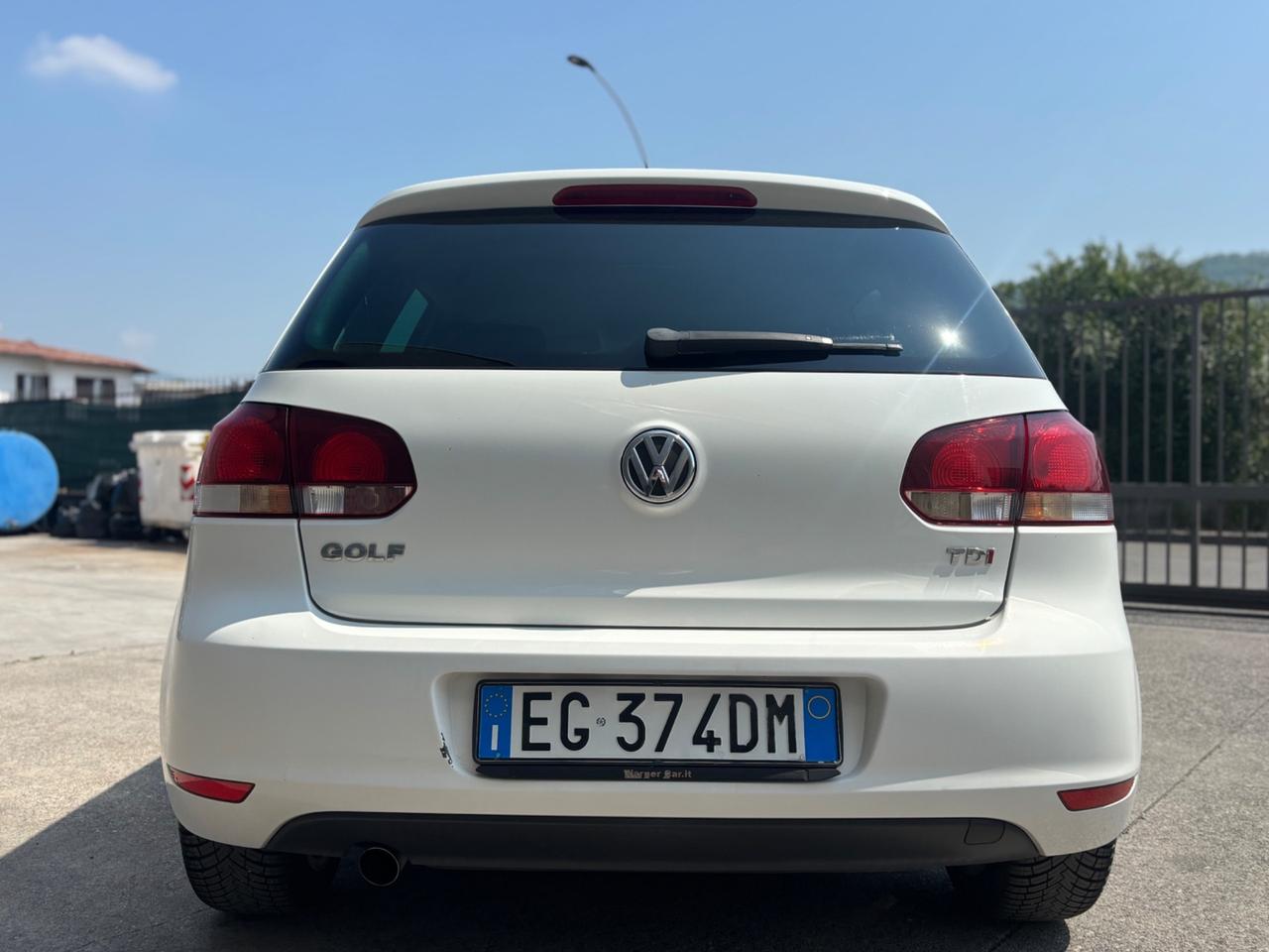 Volkswagen Golf 1.6 TDI CAMBIO AUTOMATICO ANNO 2011