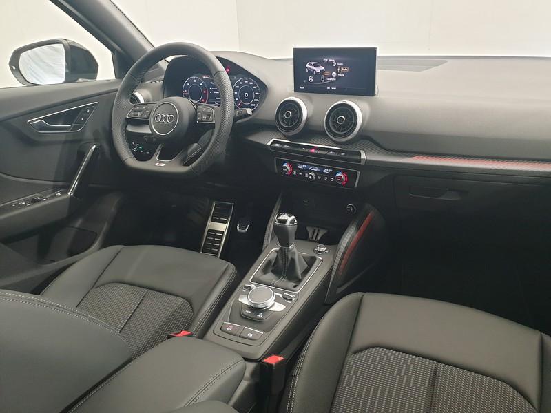 Audi Q2 30 2.0 tdi identity black