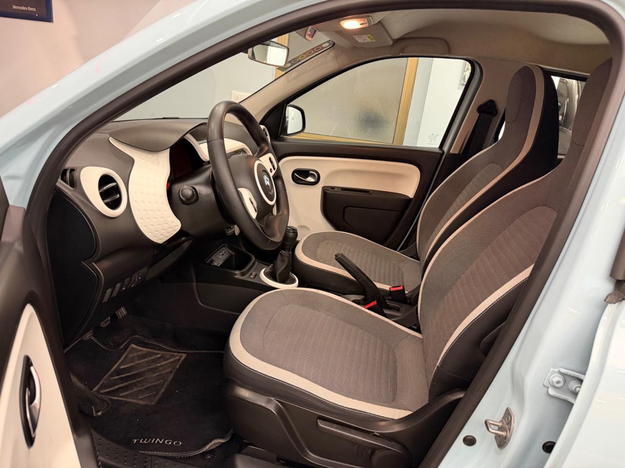 Renault Twingo Zen 65 OK NEOPATENTATI -063-