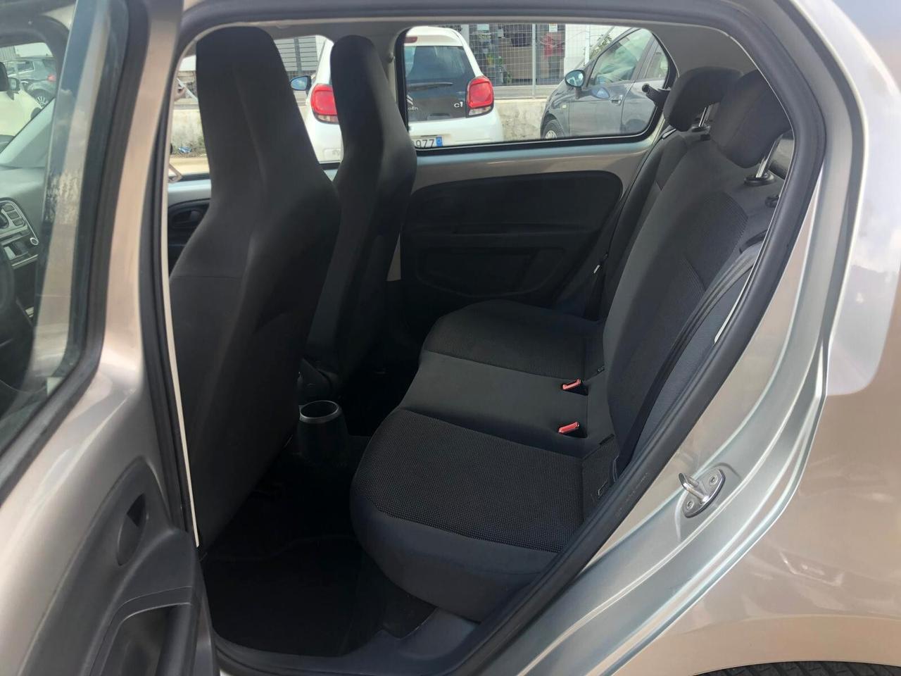 VOLKSWAGEN UP 1.0 TAKE UP! -Maggio 2014