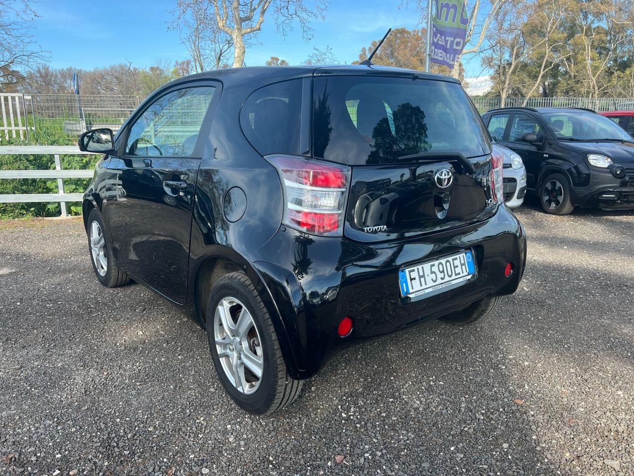 Toyota iQ 1.0 Sol