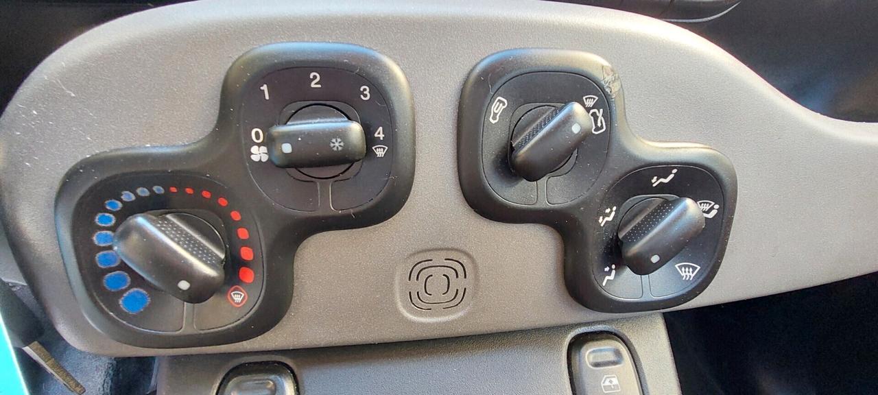 PANDA 900 NATURAL POWER METANO DI SERIE X NEOPATENTATI LEGA IMPECCABILE NUOVA