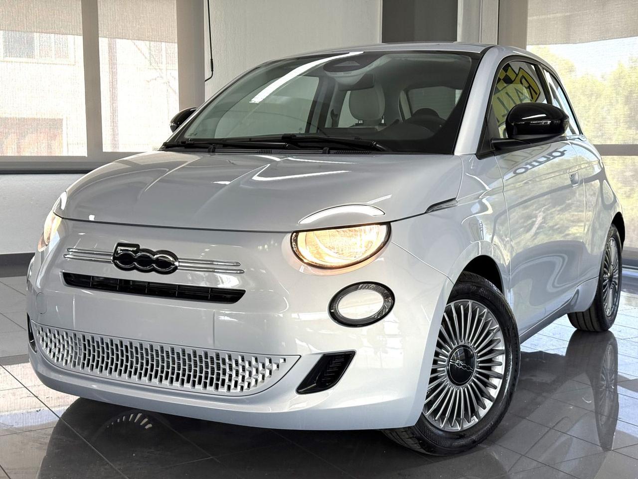 Fiat 500 Icon 1.0 65 MHEV #11976