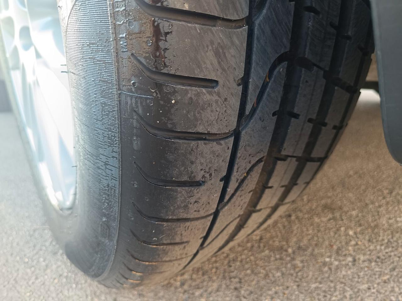 Jaguar F-Pace 2.0 D 180 CV AWD Prestige MOTORE NUOVO KM. 0