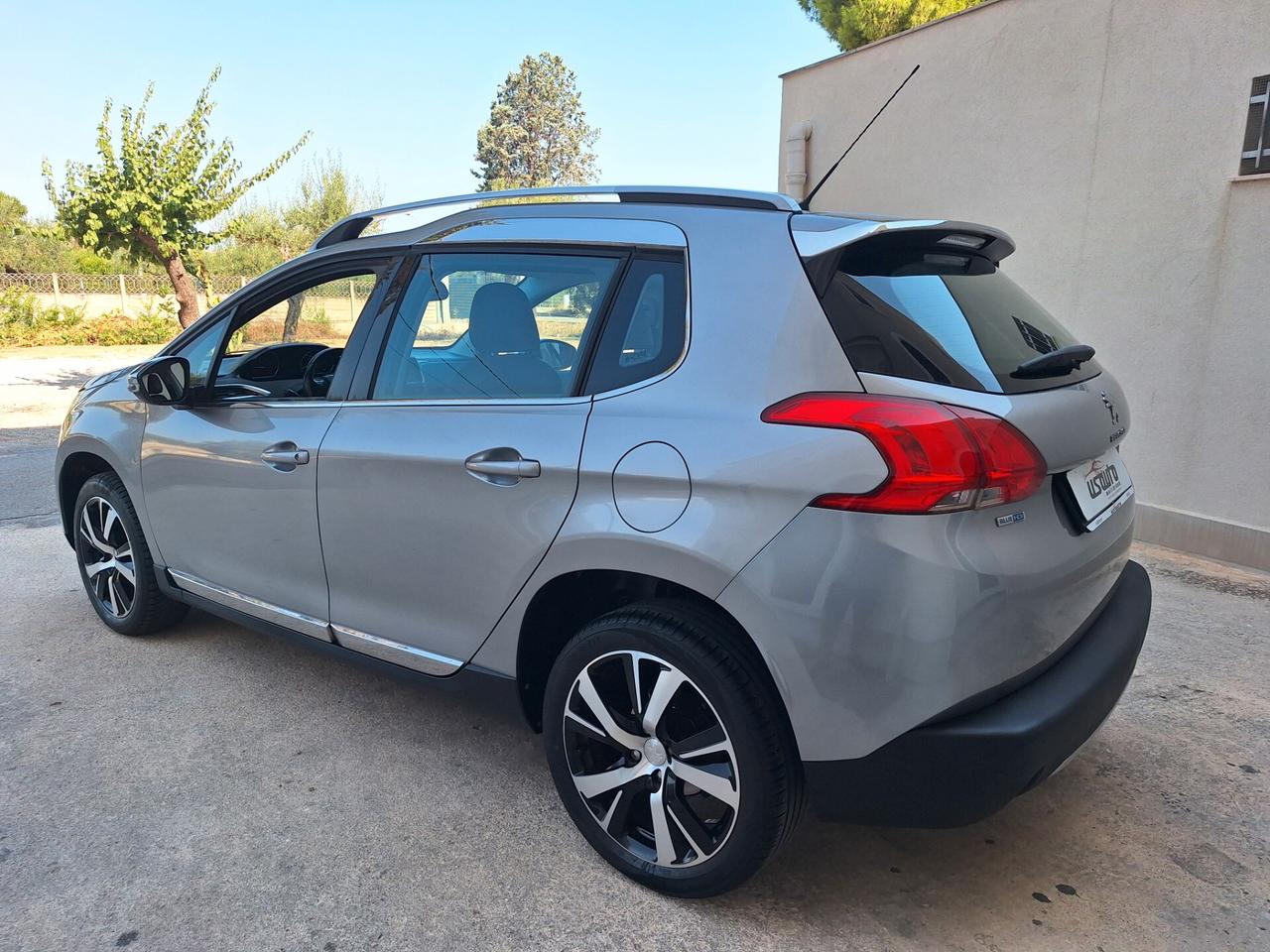 Peugeot 2008 1.6 HDi 120 Allure NAVI FULL