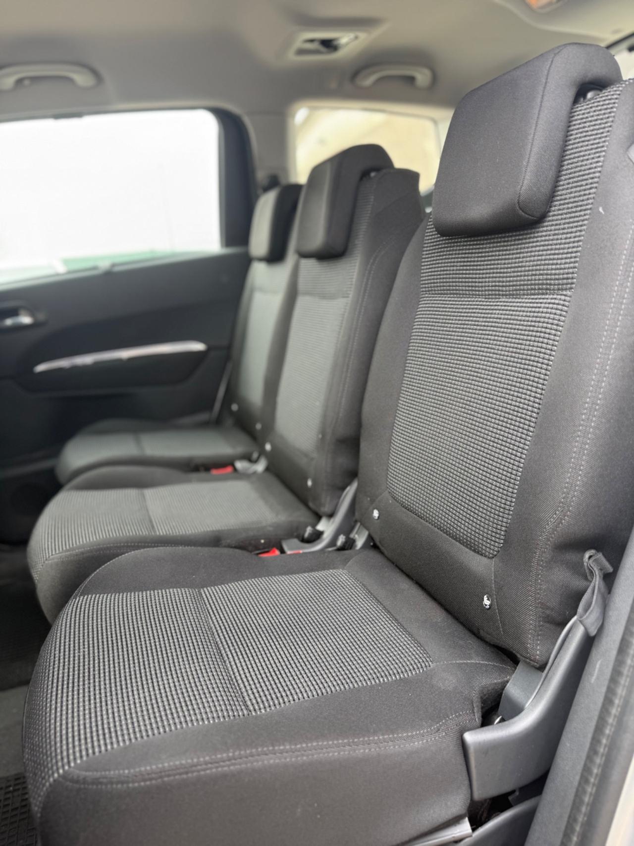 Peugeot 5008 1.6 HDi 112CV Tecno