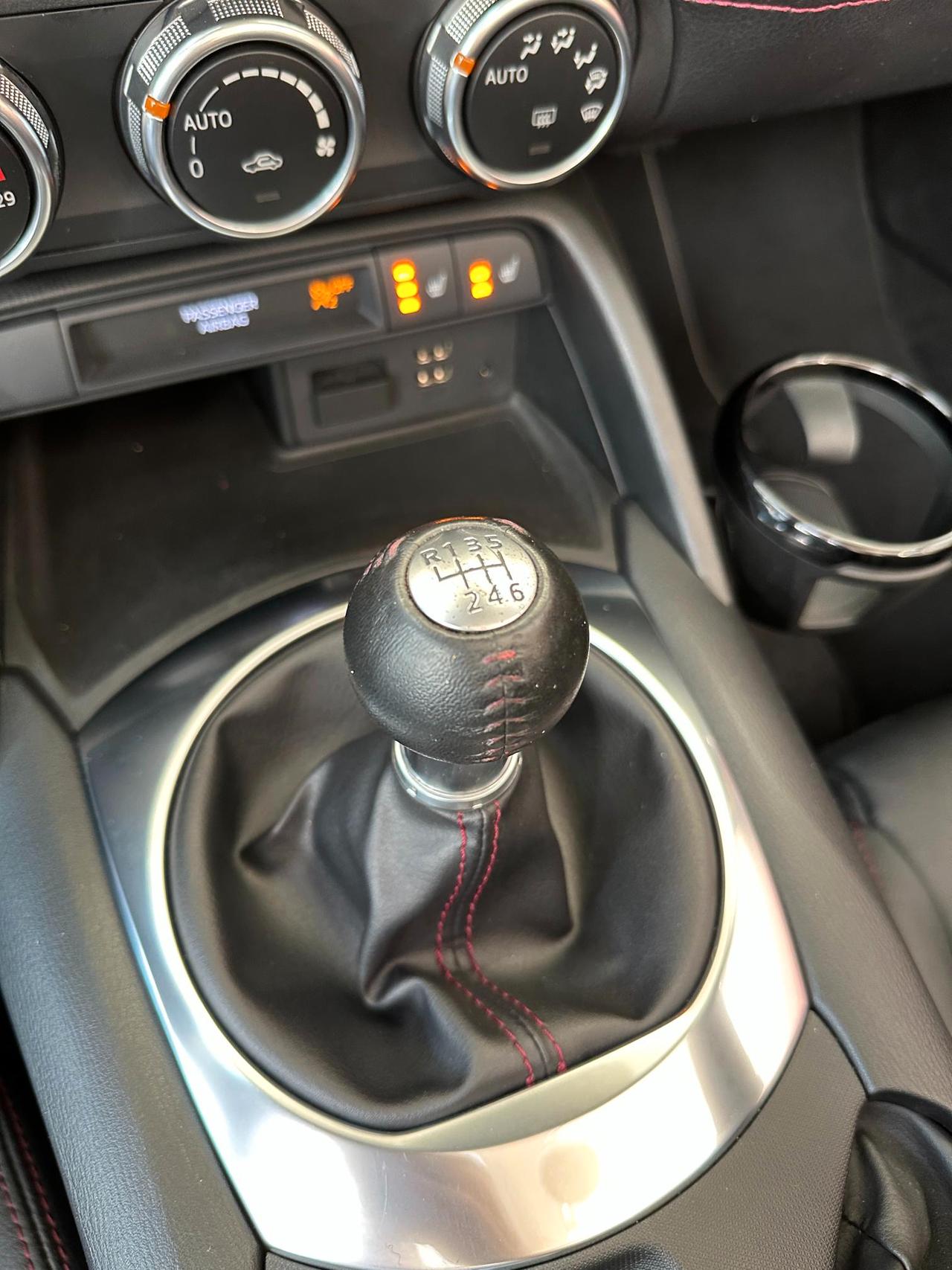 Mazda MX-5 Soft Top 1.5 Exceed-Keyless-Bose-Pelle