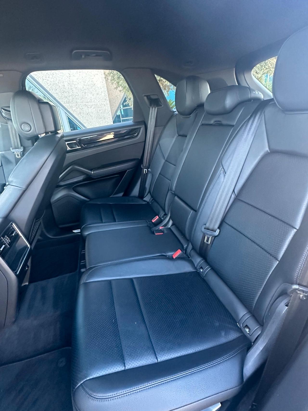 Porsche Cayenne 3.0 offerta T-Stock prezzo imperdibile