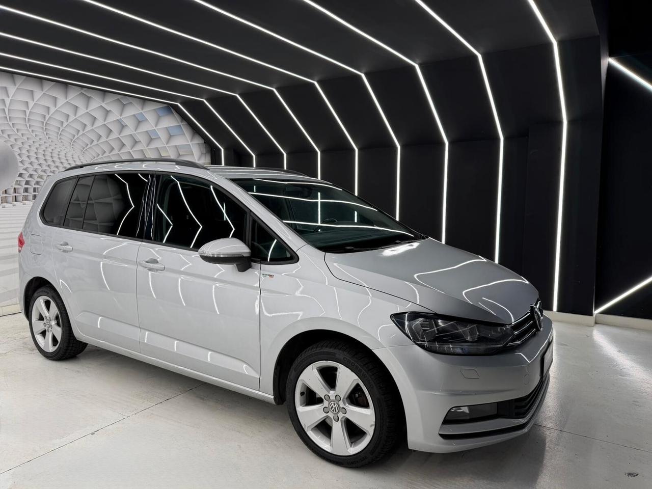 Volkswagen Touran 1.6 TDI 115 CV-KM CERTIFICATI-PERMUTE-12 MESI GARANZIA