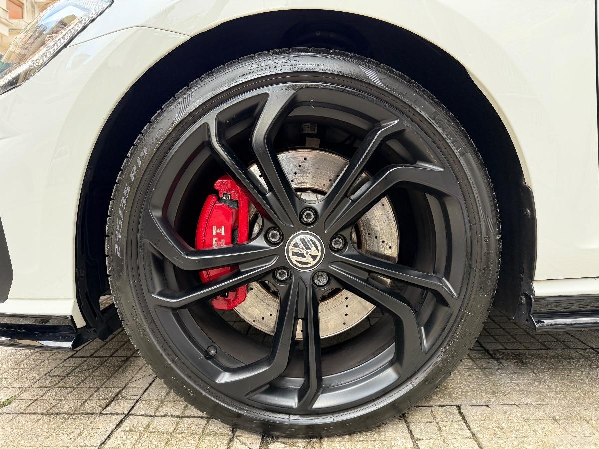 Volkswagen Golf 7.5 GTI TCR 2.0 TSI 290 CV