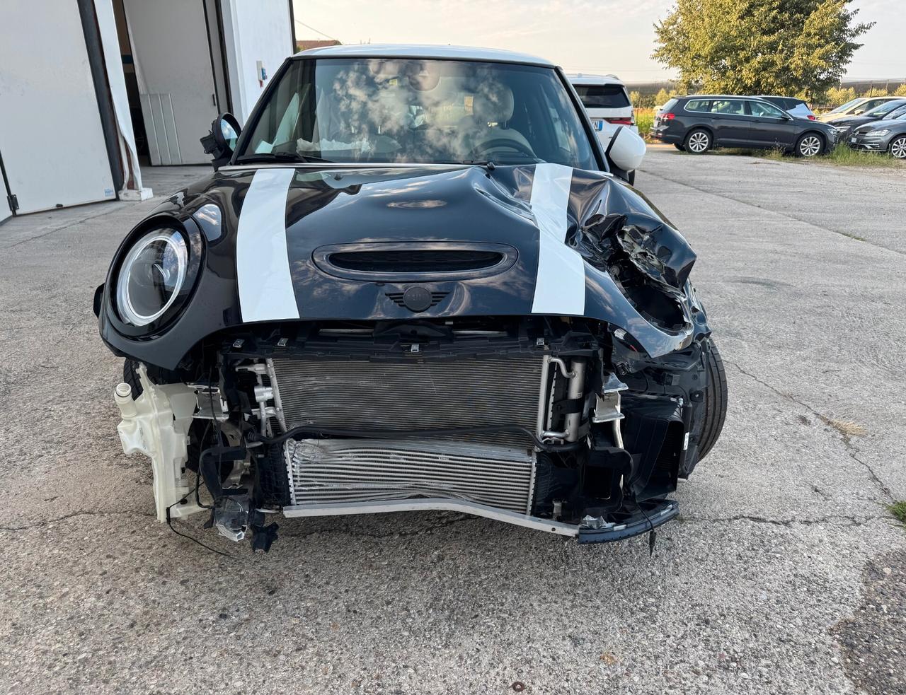 MINI John Cooper Works F56 3p 2.0 JCW auto INCIDENTATA