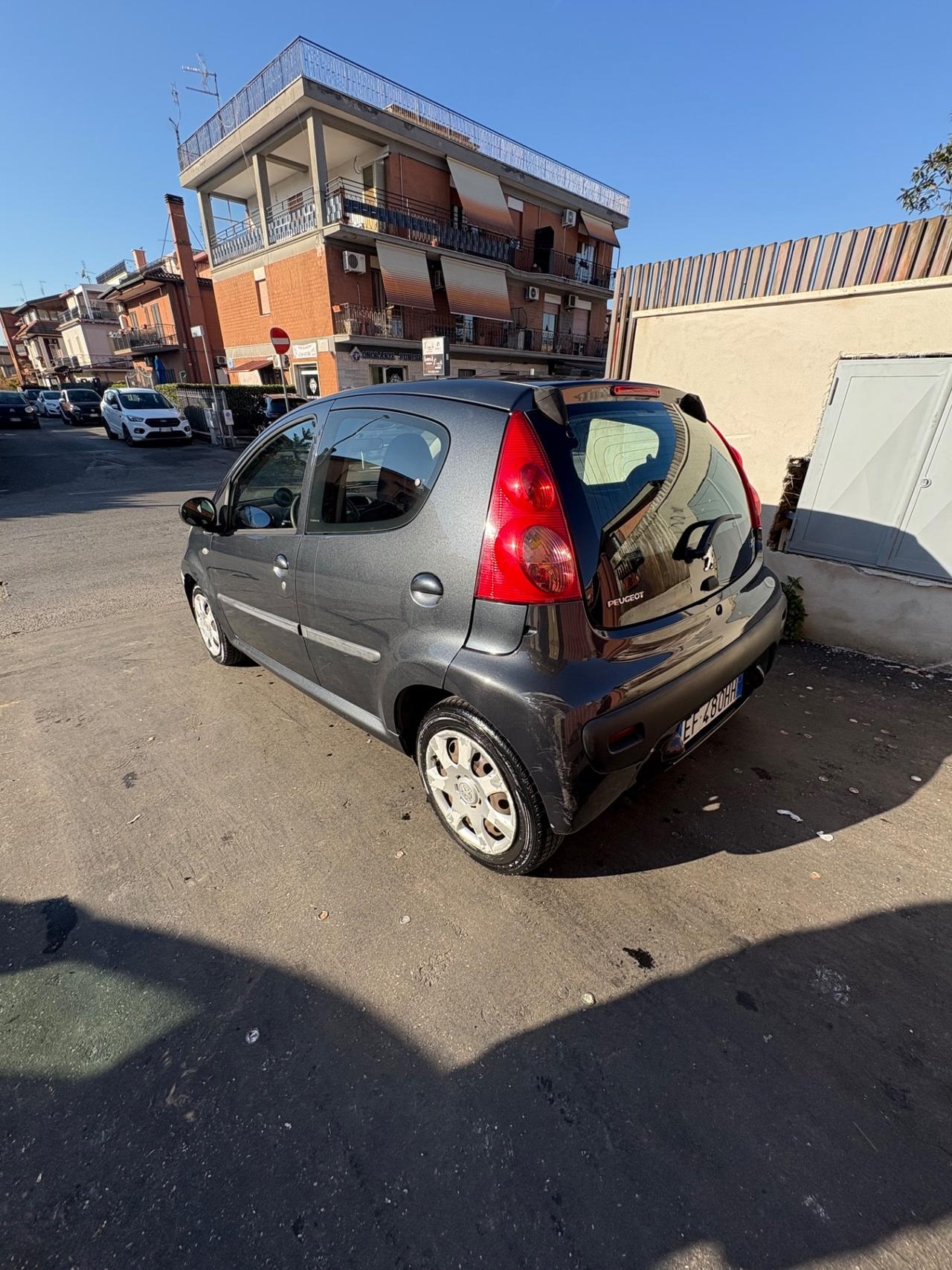 Peugeot 107 1.0 68CV 5p. Plaisir