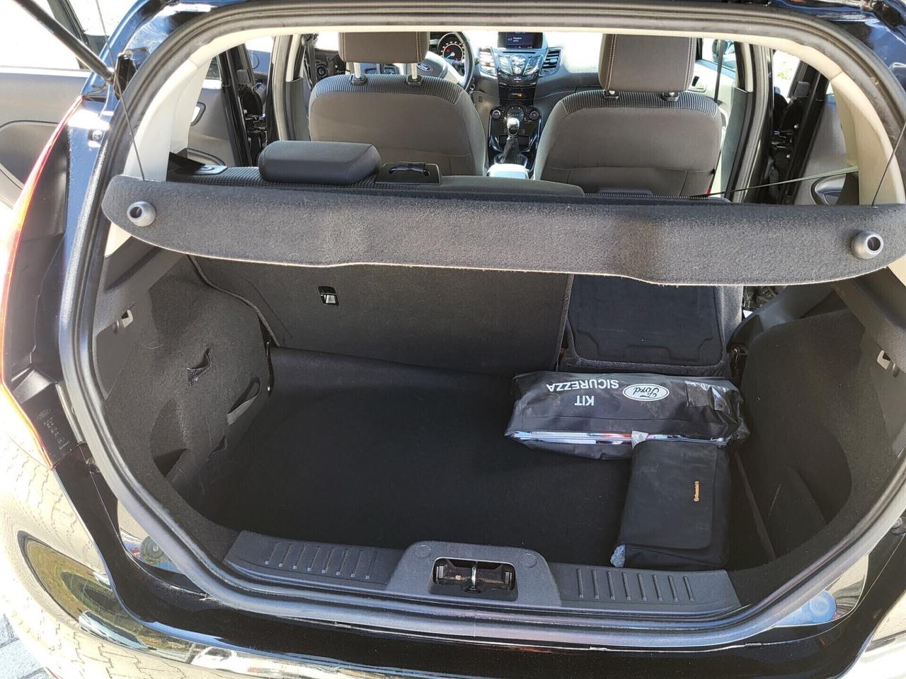 Ford FIESTA 1.4 GPL-UNICO PROPR-NAVI-3 REVISIONI