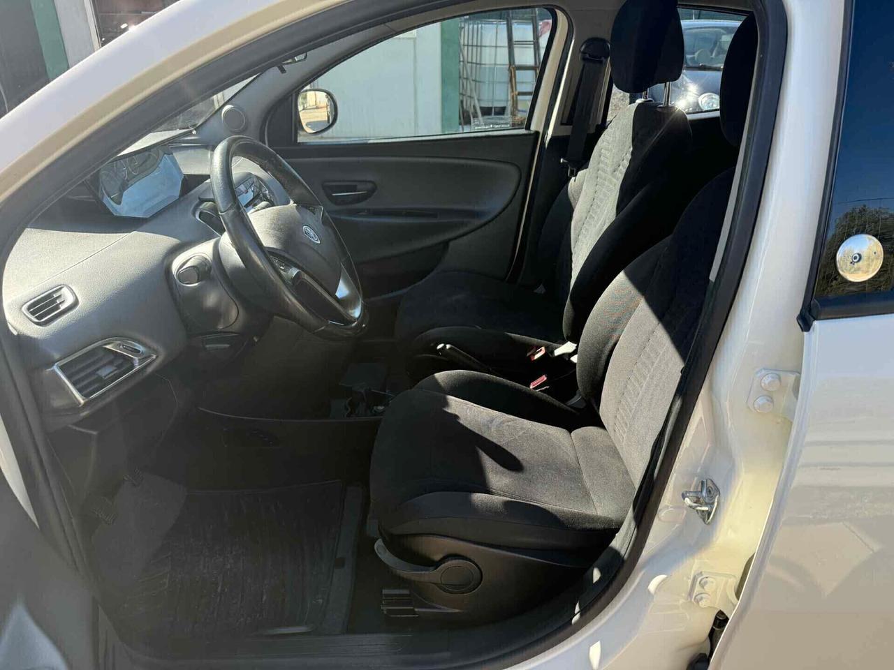 Lancia Ypsilon 1.2 GPL Ecochic Gold 94000KM 2013