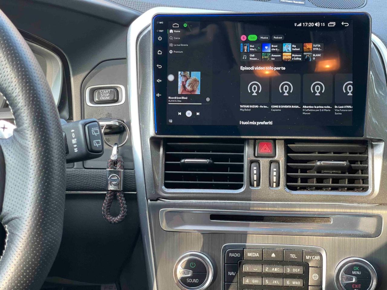 Volvo XC 60 XC60 D5 AWD Geartronic R-design Automatica Apple Car Android