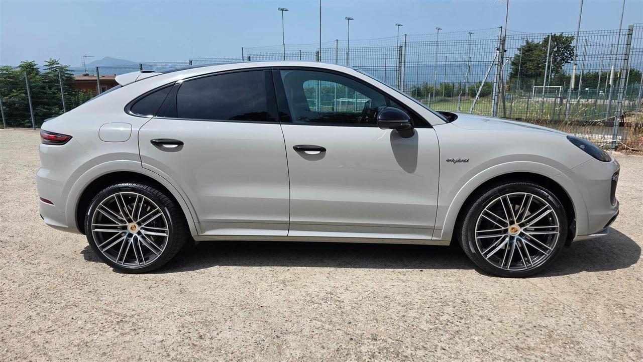 Porsche Cayenne Coupé 3.0 V6 E-Hybrid