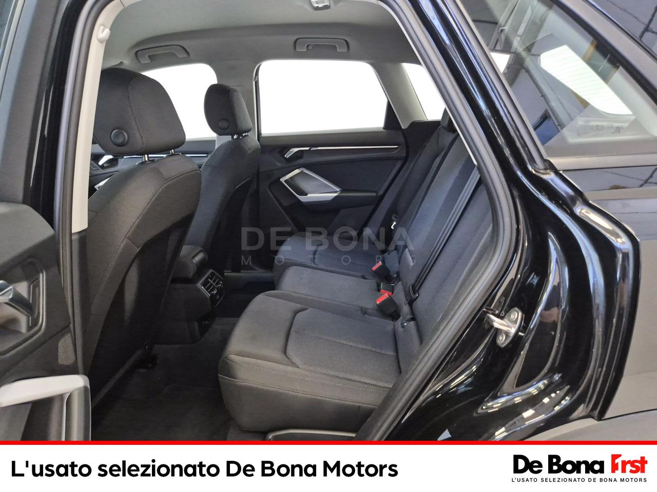 Audi Q3 35 2.0 tdi business quattro s-tronic
