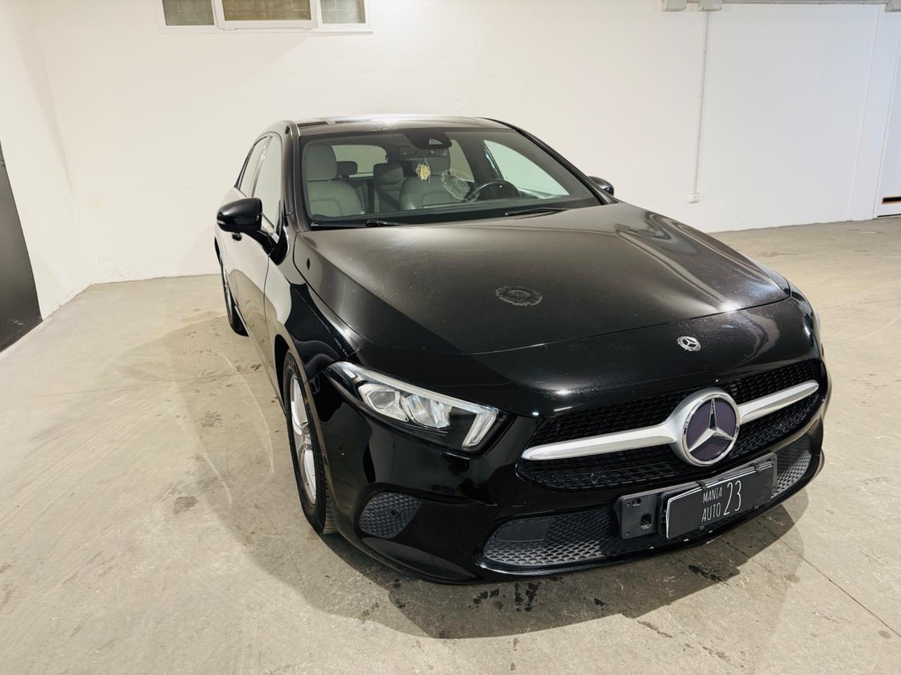 Mercedes-benz A 180 AUTOMATIC Special Edition*