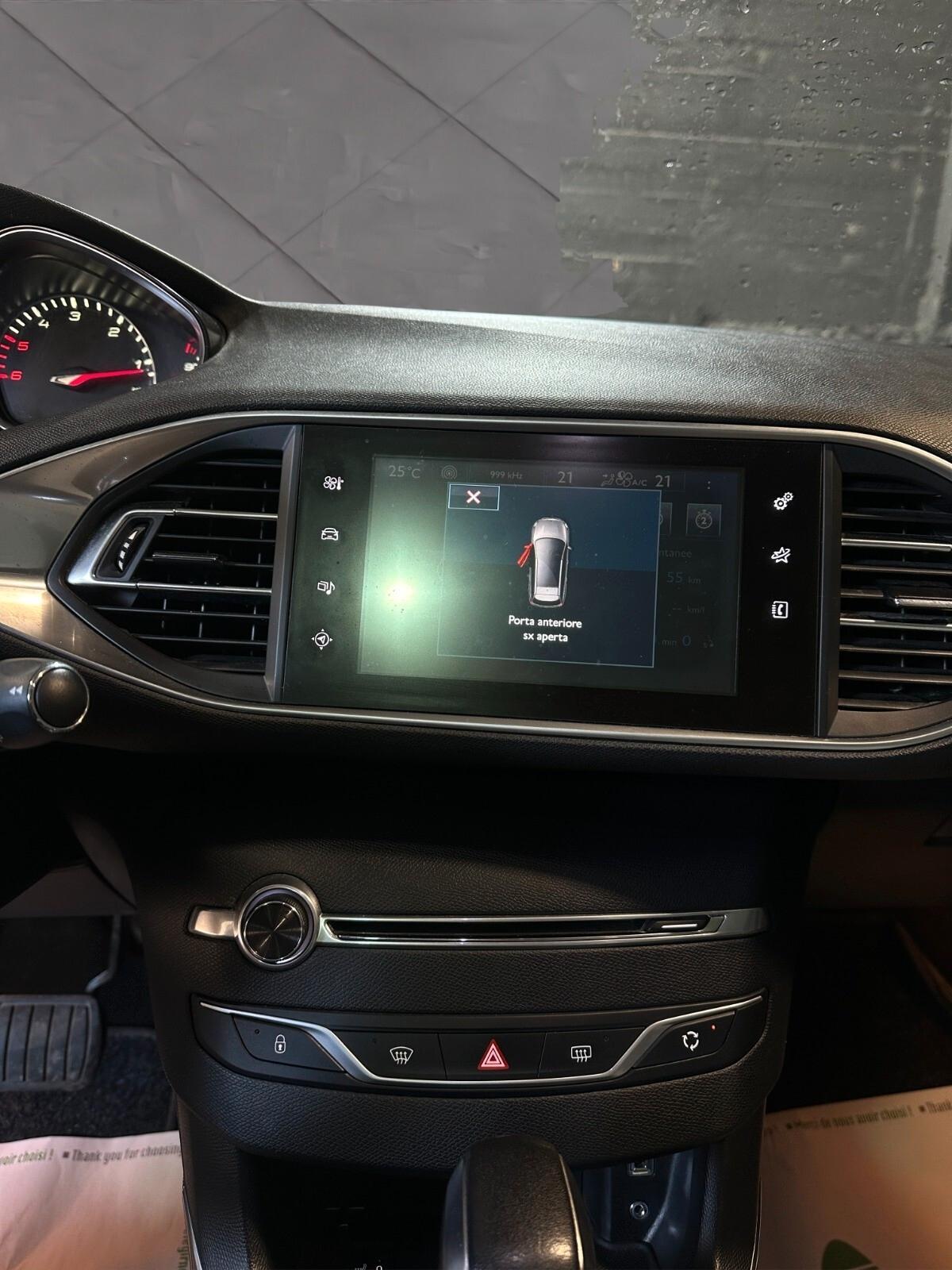 Peugeot 308 BlueHDi 120 S&S EAT6 SW Allure