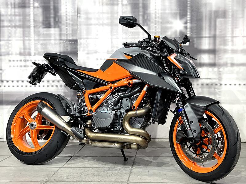 KTM 1290 Super Duke R Evo