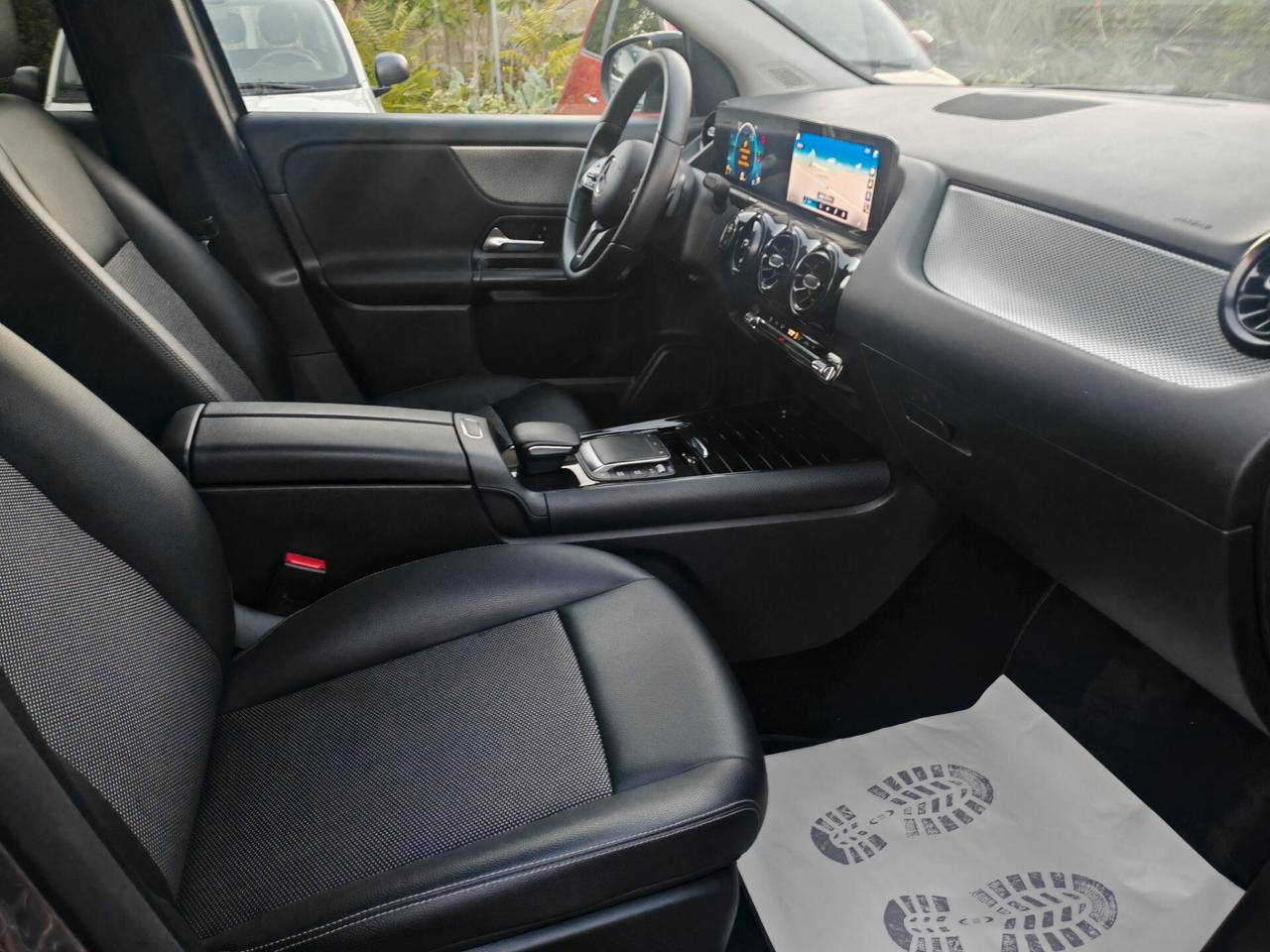 Mercedes-benz GLA 180d navig cam led 2022