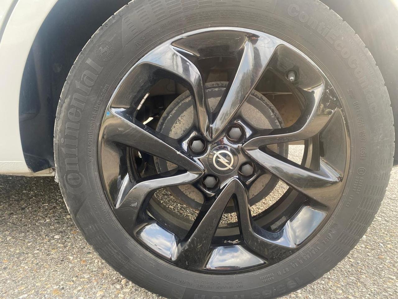 Opel Corsa Black Edition 1.4 #7346