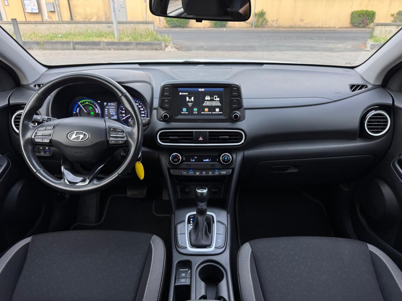 Hyundai Kona 1.6 Hybrid SOLO 63.000 CHILOMETRI