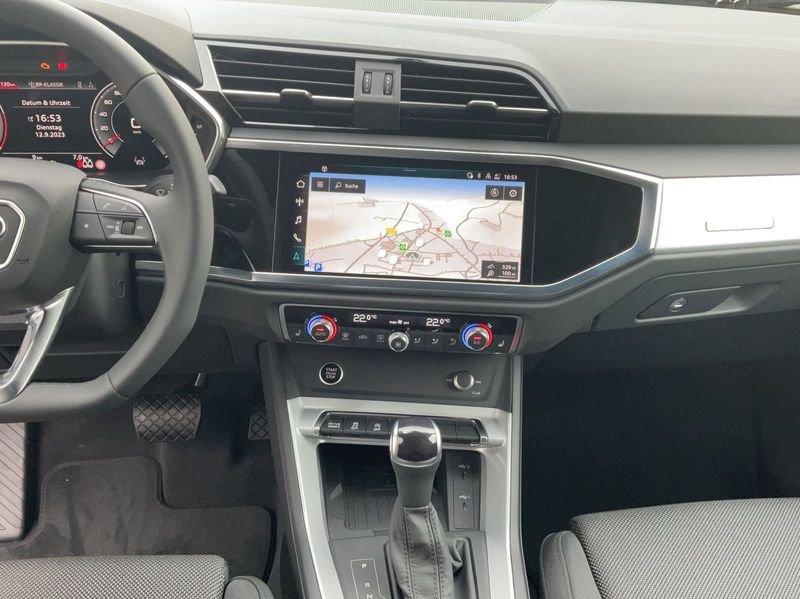 Audi Q3 35 TFSI S tronic S line black pack 19" Led Matrix Camera