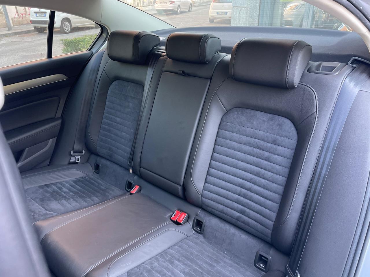 Volkswagen Passat 2.0 TDI 150CV SCR DSG Executive BMT