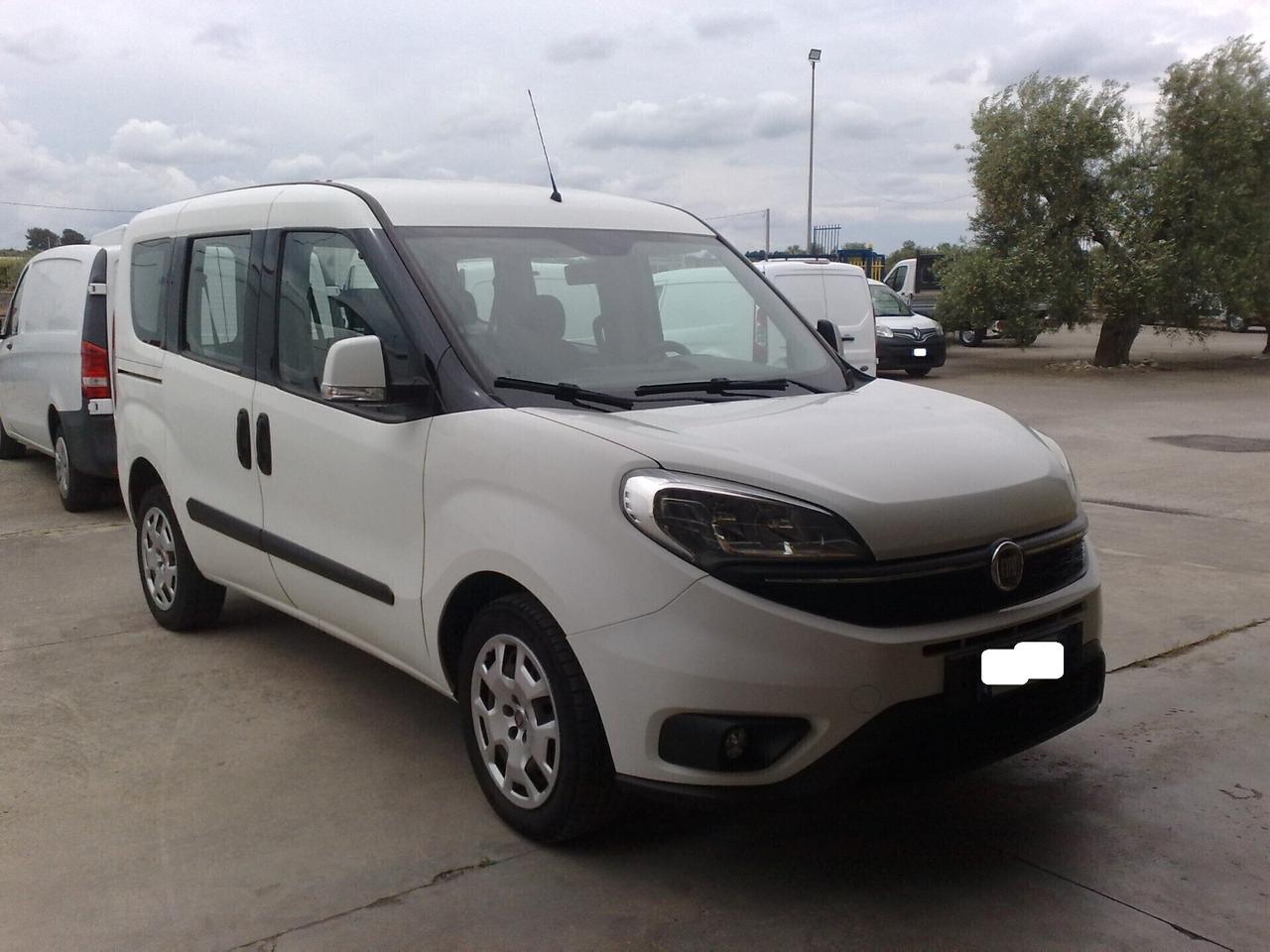 Fiat doblò 1.6mjet 5 Posti COMBI - 2018