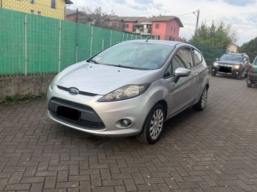 FORD FIESTA 1.2 BENZINA – EURO 5 – OK NEOPATENTATI – IDEALE PRIMA AUTO