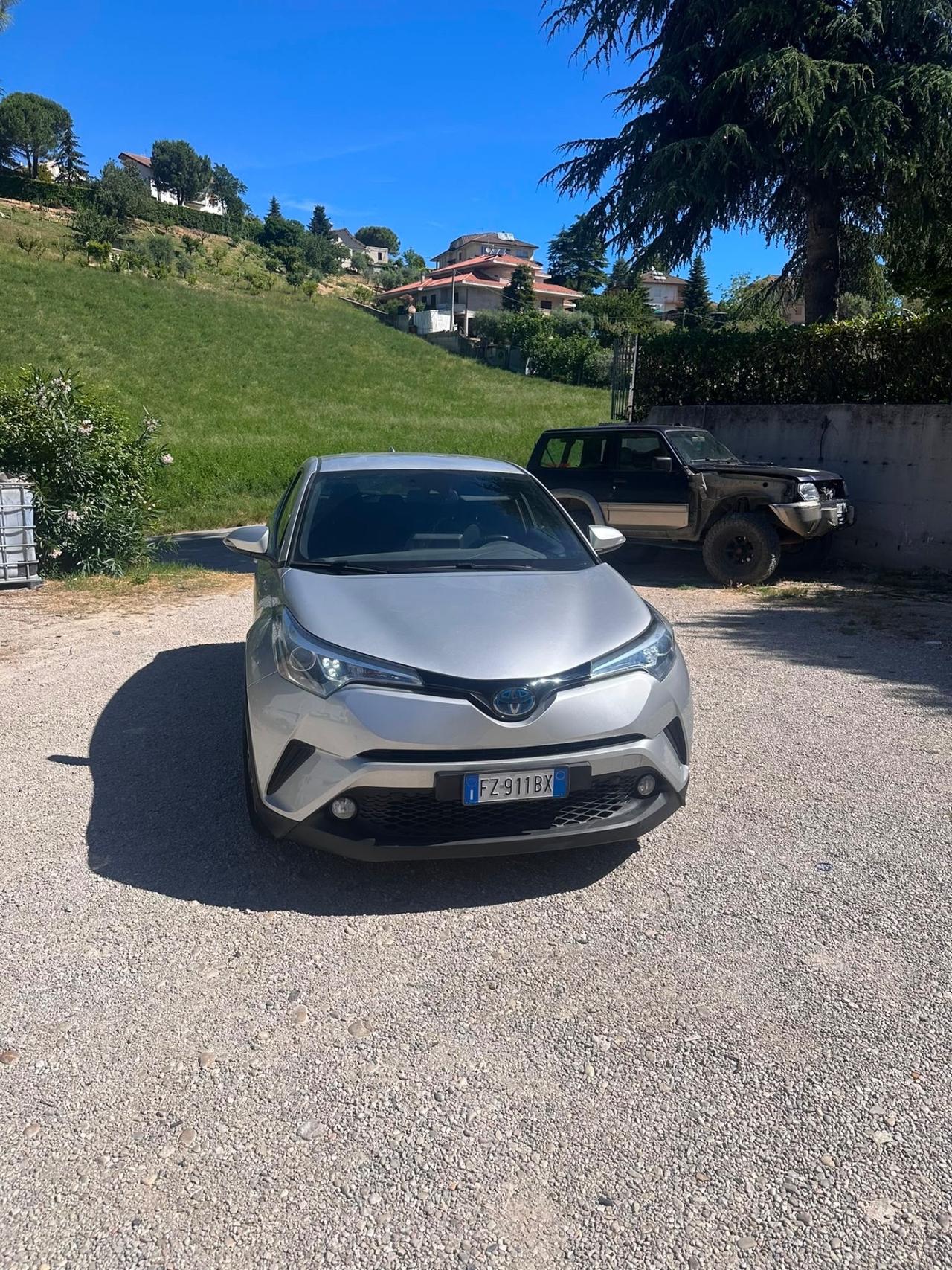 Toyota C-HR 1.8 Hybrid E-CVT Style+