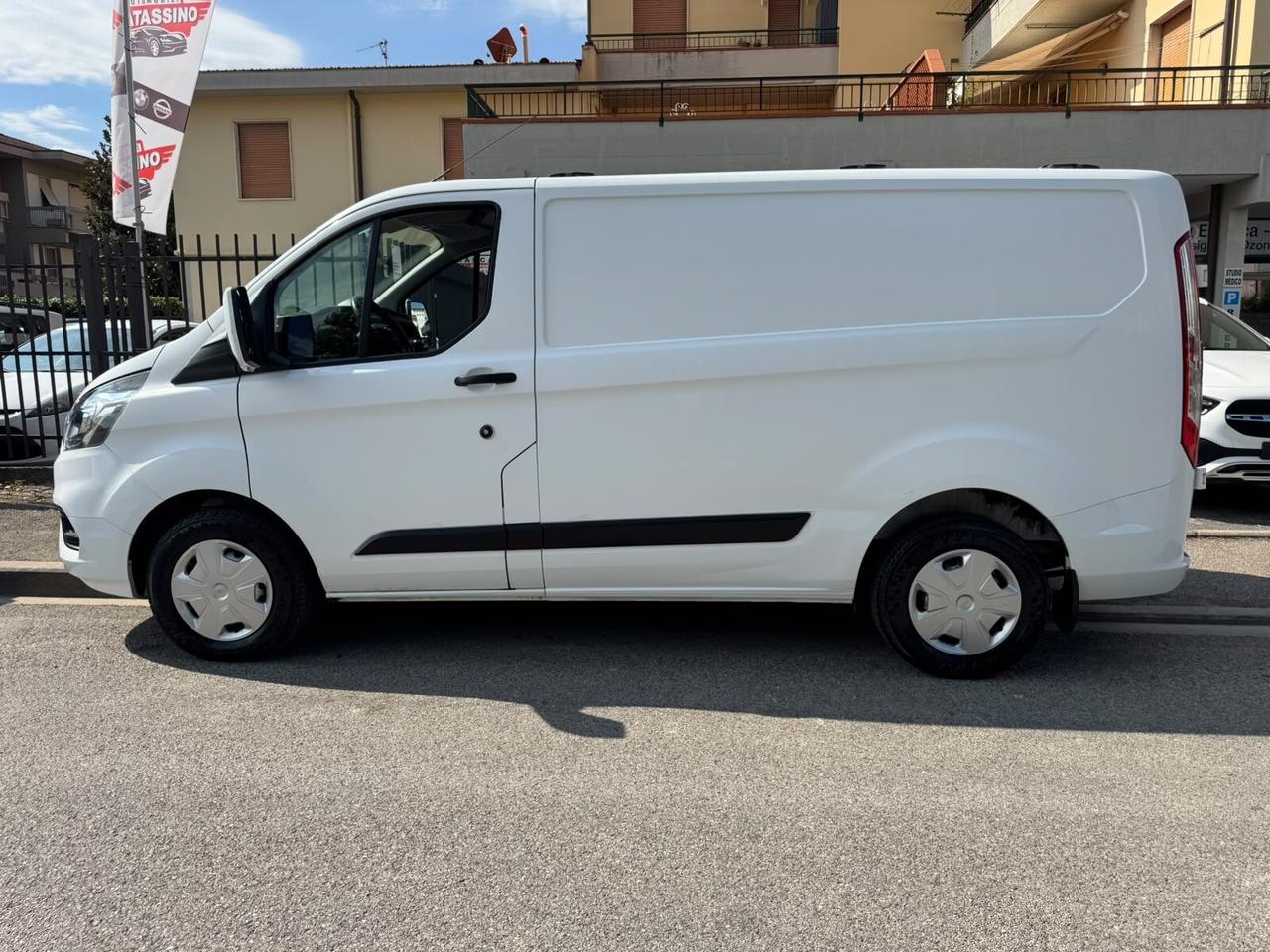 Ford Transit custum ibrido disel