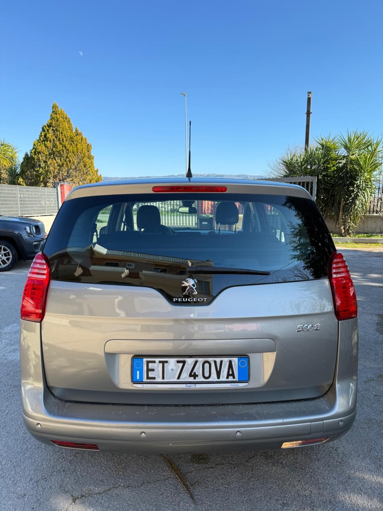 Peugeot 5008 1.6 HDi 115CV Allure