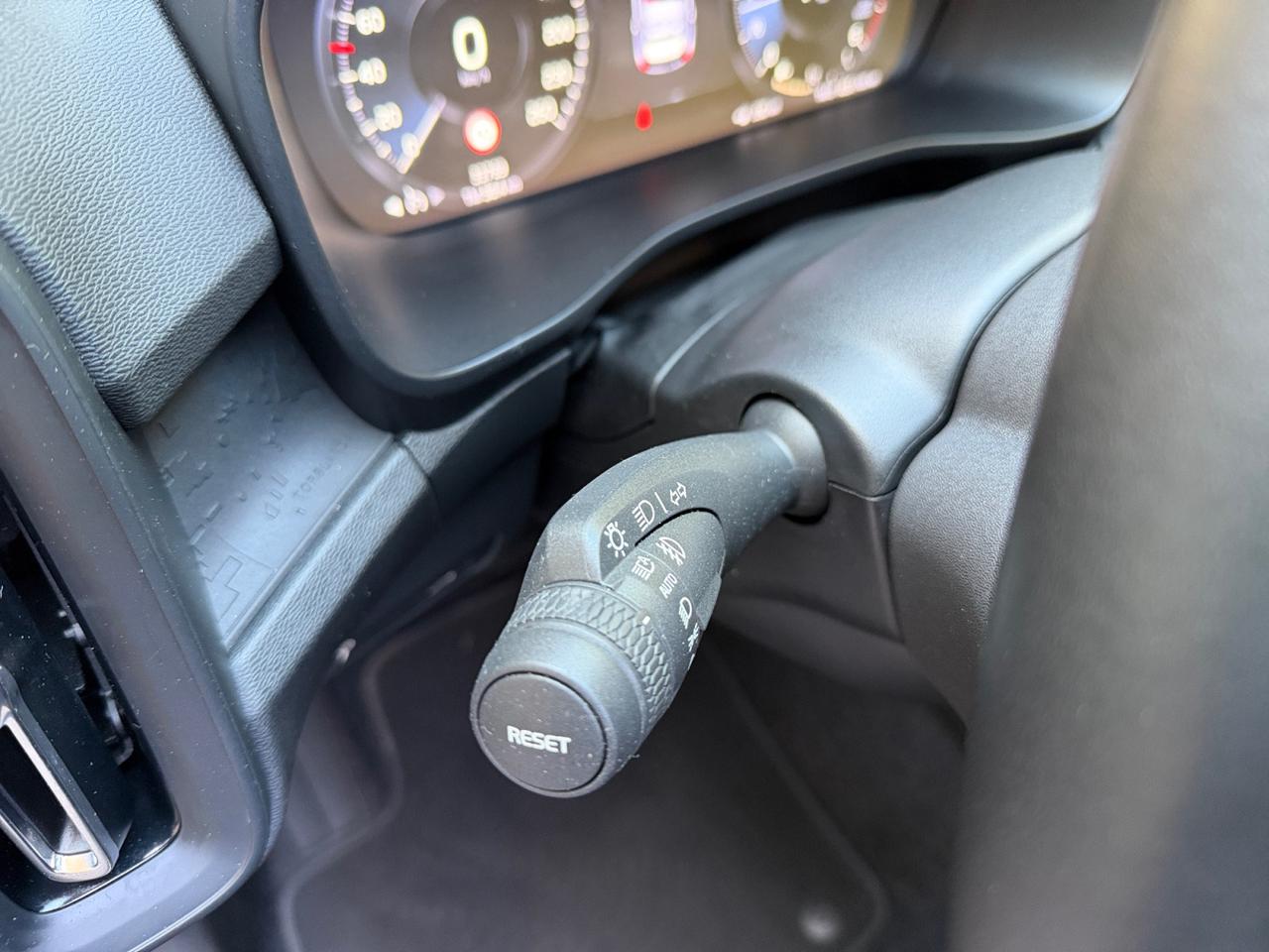 Volvo XC40 2.0 d3 Momentum Core auto my21