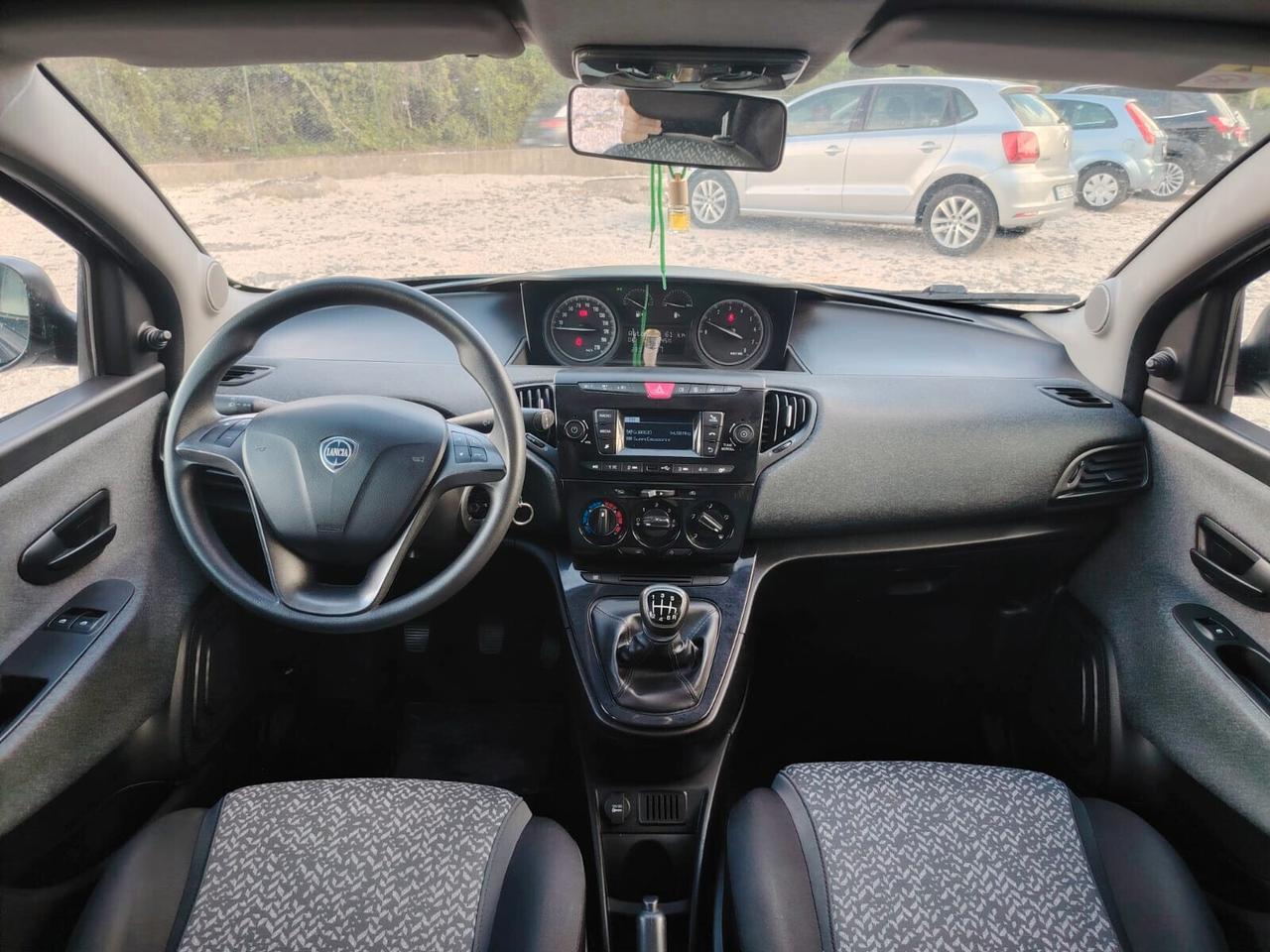 Lancia Ypsilon 1.0 FireFly 5 porte S&S Hybrid Ecochic Gold