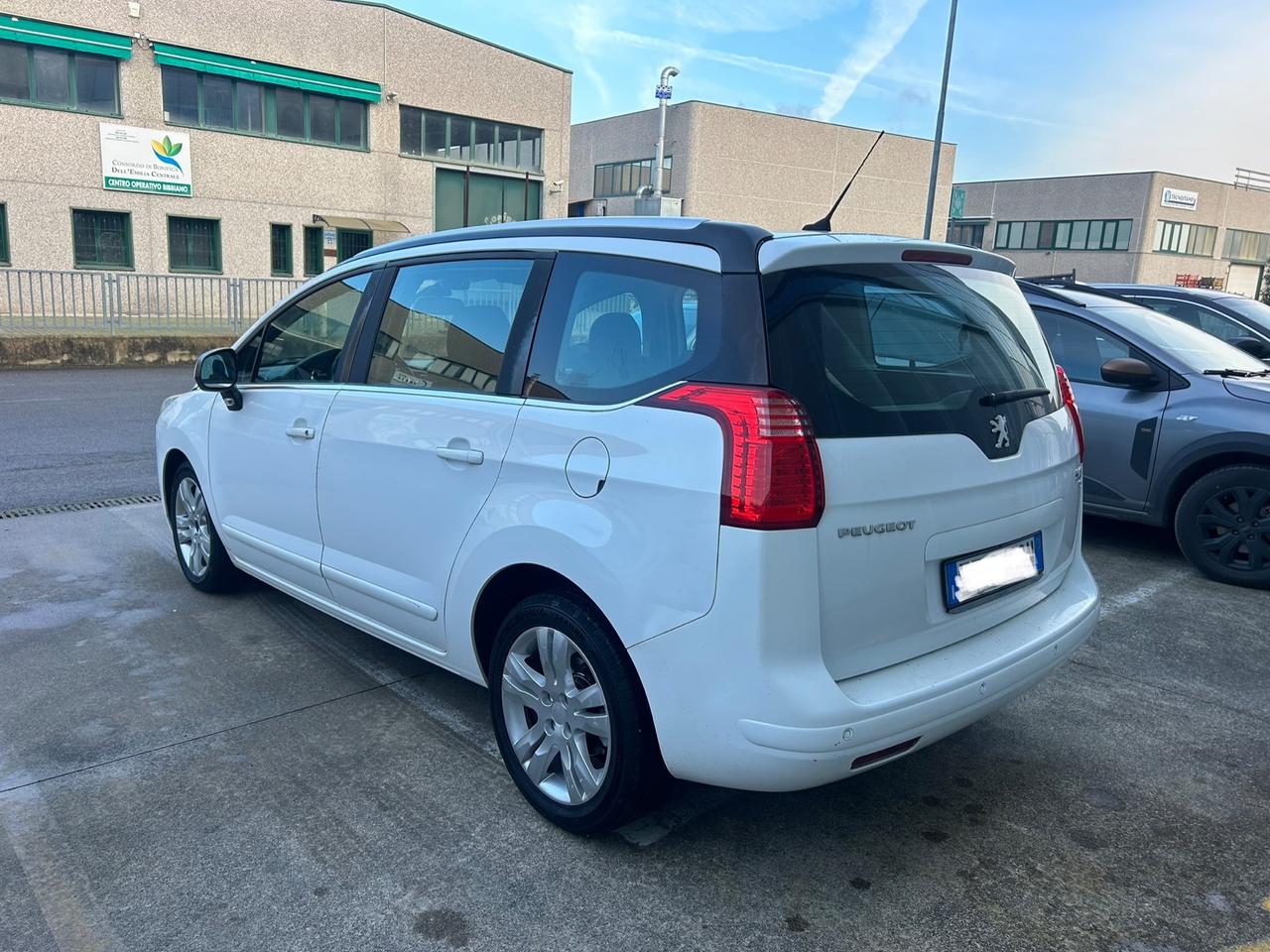 Peugeot 5008 1.6 e-HDi 115CV Stop&Start cambio aut.7POSTI