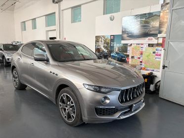 Maserati Levante V6 Diesel 275 CV AWD Granlusso