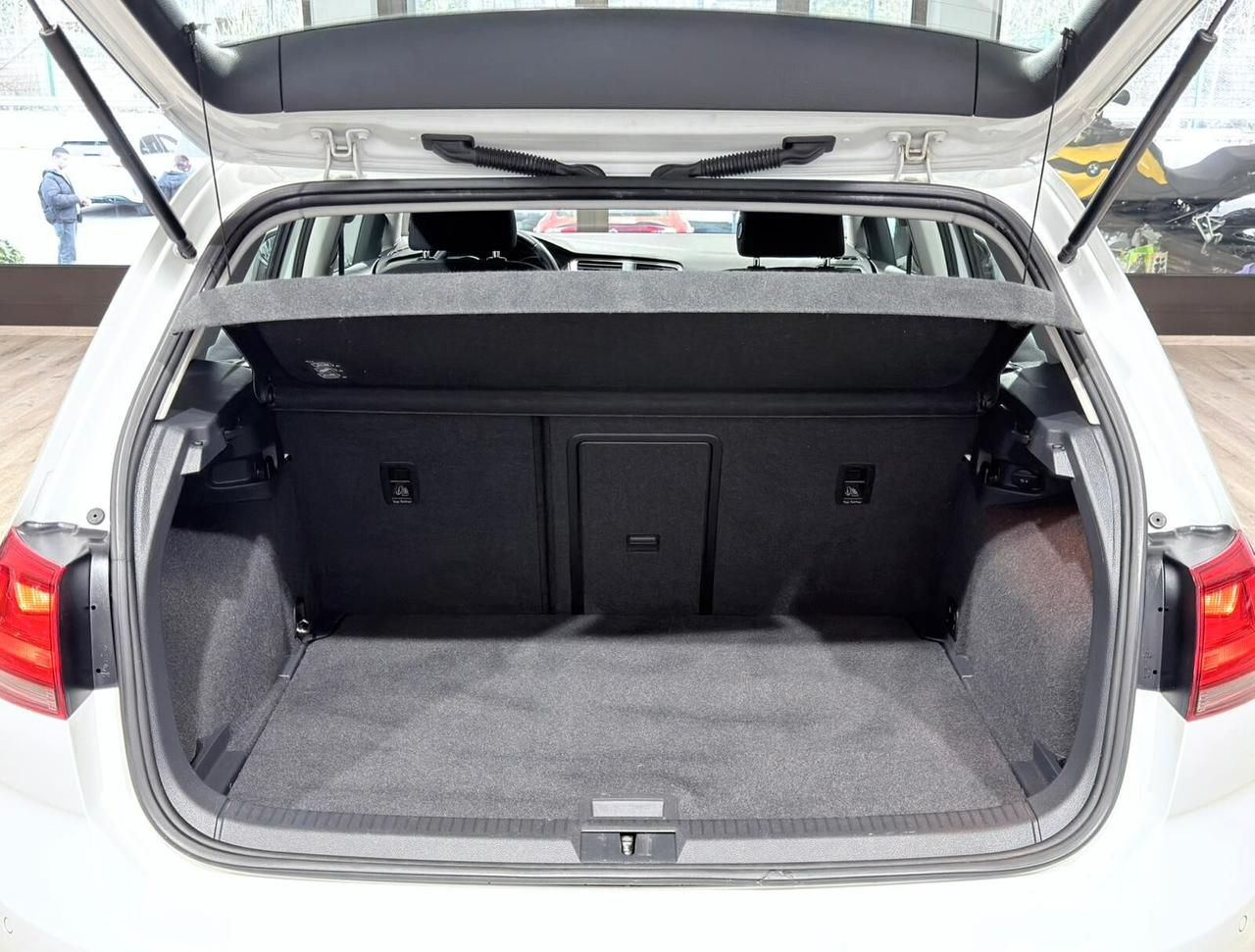 VOLKSWAGEN GOLF 1.6TDI 110CV 5P 2017 105.000km