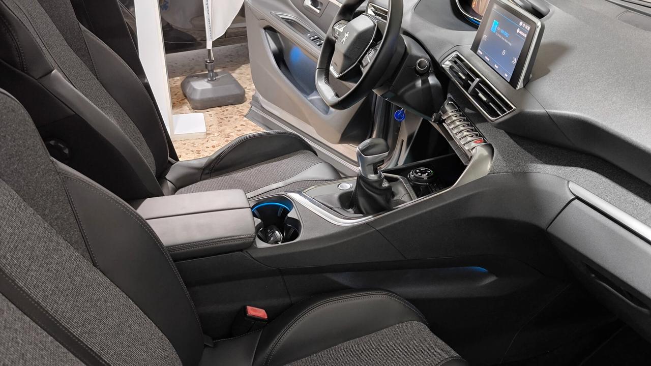 Peugeot 3008 BlueHDi 120 S&S Allure