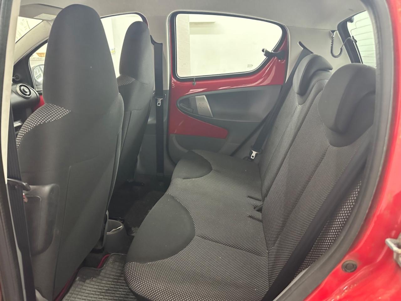 Toyota Aygo 1.0 12V VVT-i 5 porte Now GARANZIA PERMUTE