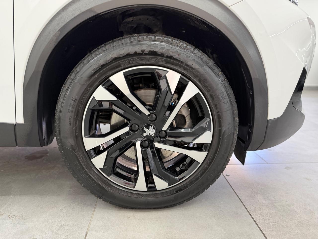 Peugeot 2008 BlueHDi 130 S&S EAT8 Allure Pack 2022