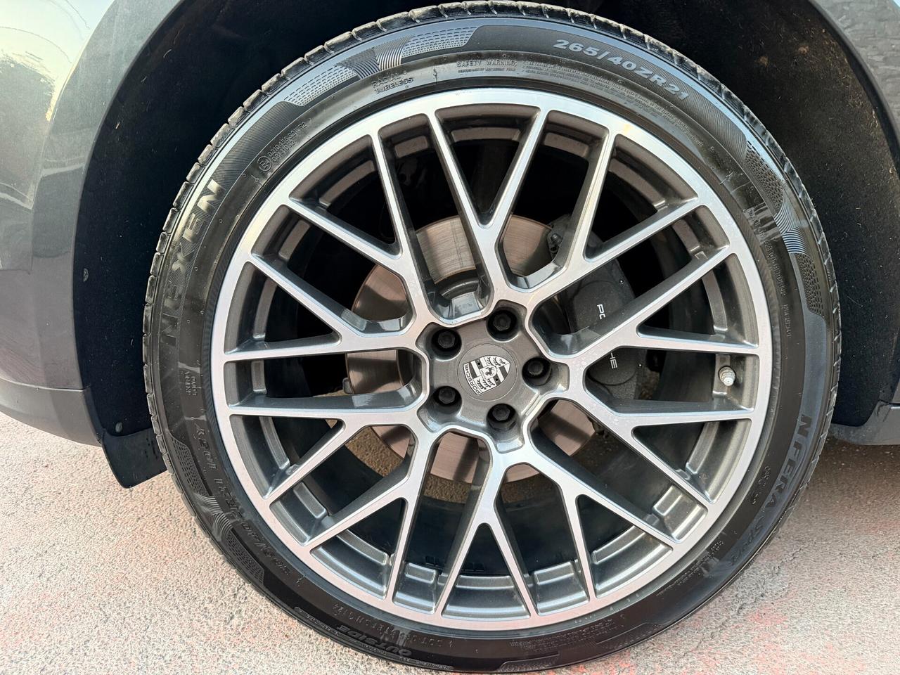 Porsche Macan 2.0 245- 2021-TETTO-FULLED-21^