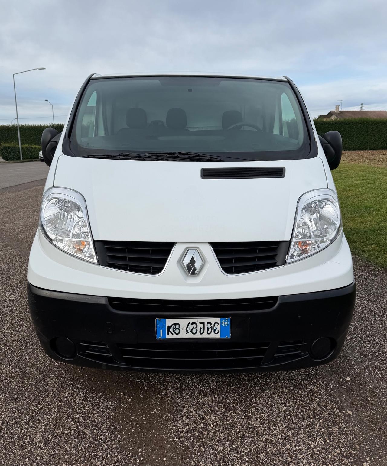 RENAULT TRAFIC 2.0 CTDi 115 CV 6 MARCE CLIMA AUTO