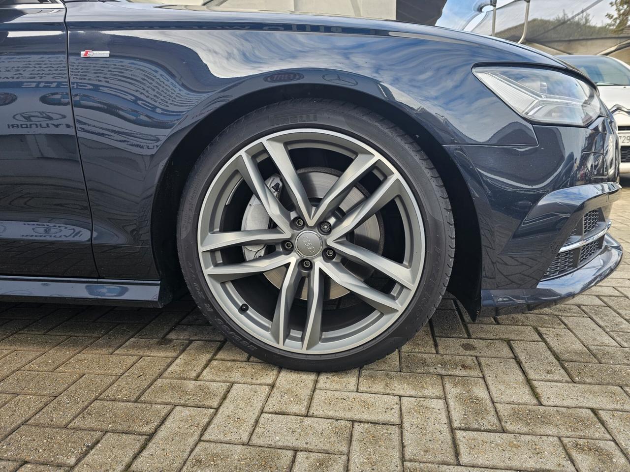 Audi A6 Avant 3.0 TDI S tronic allestimento S-Line