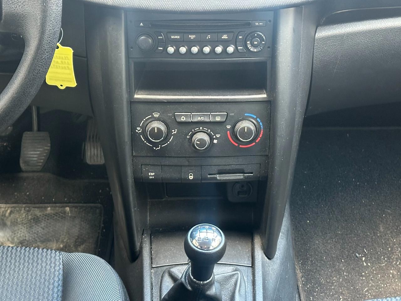 Peugeot 207 1.4 HDi 70CV 5p. Allure