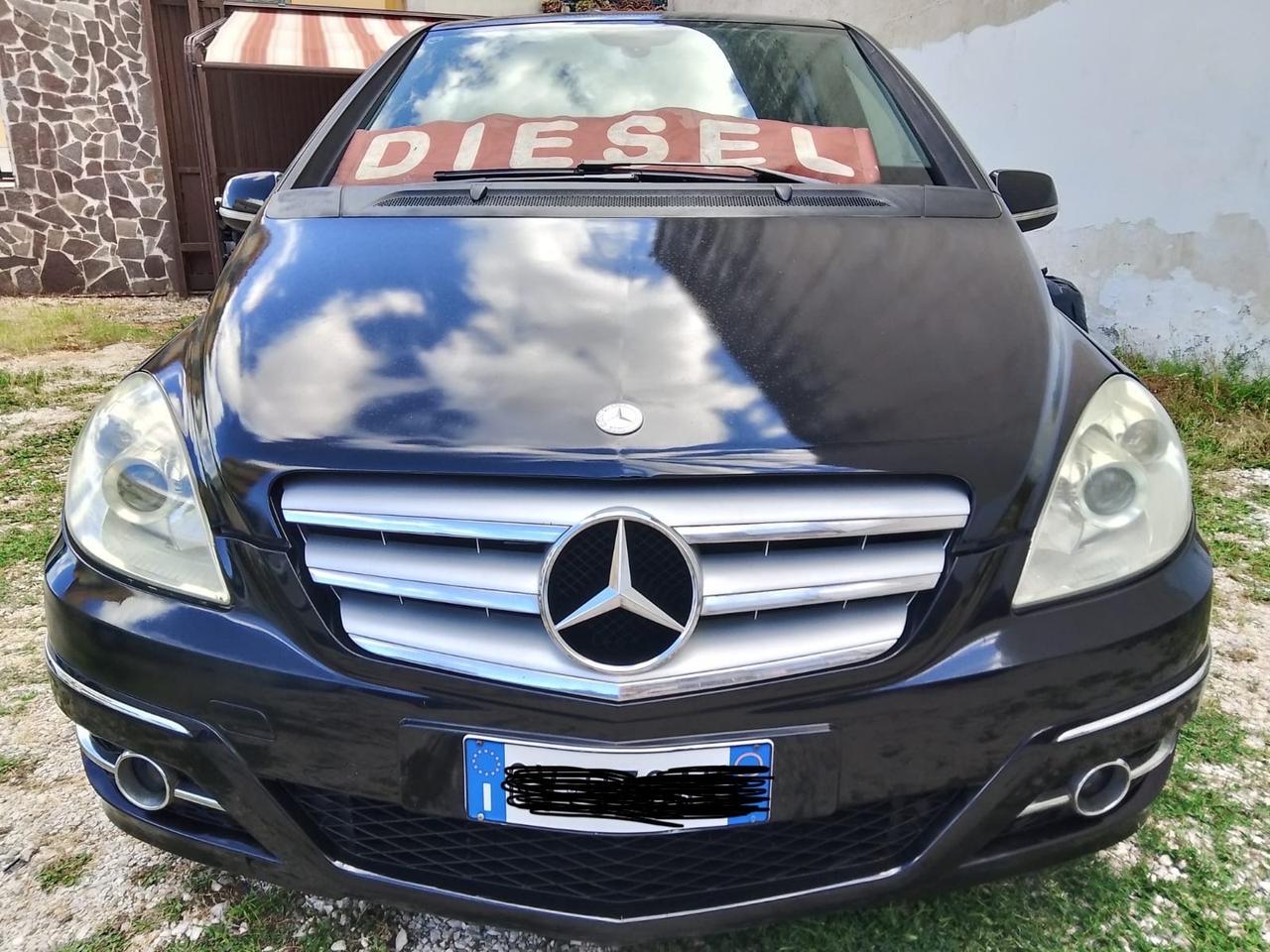 Mercedes-benz B 200 ANNO 2010
