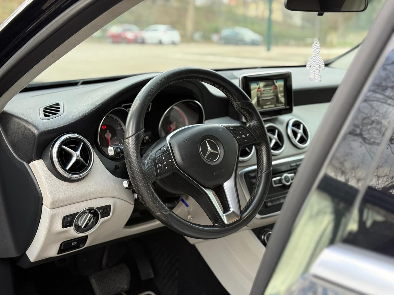 Mercedes-benz GLA 200 2.2 136cv Automatic 4Matic Premium 2015